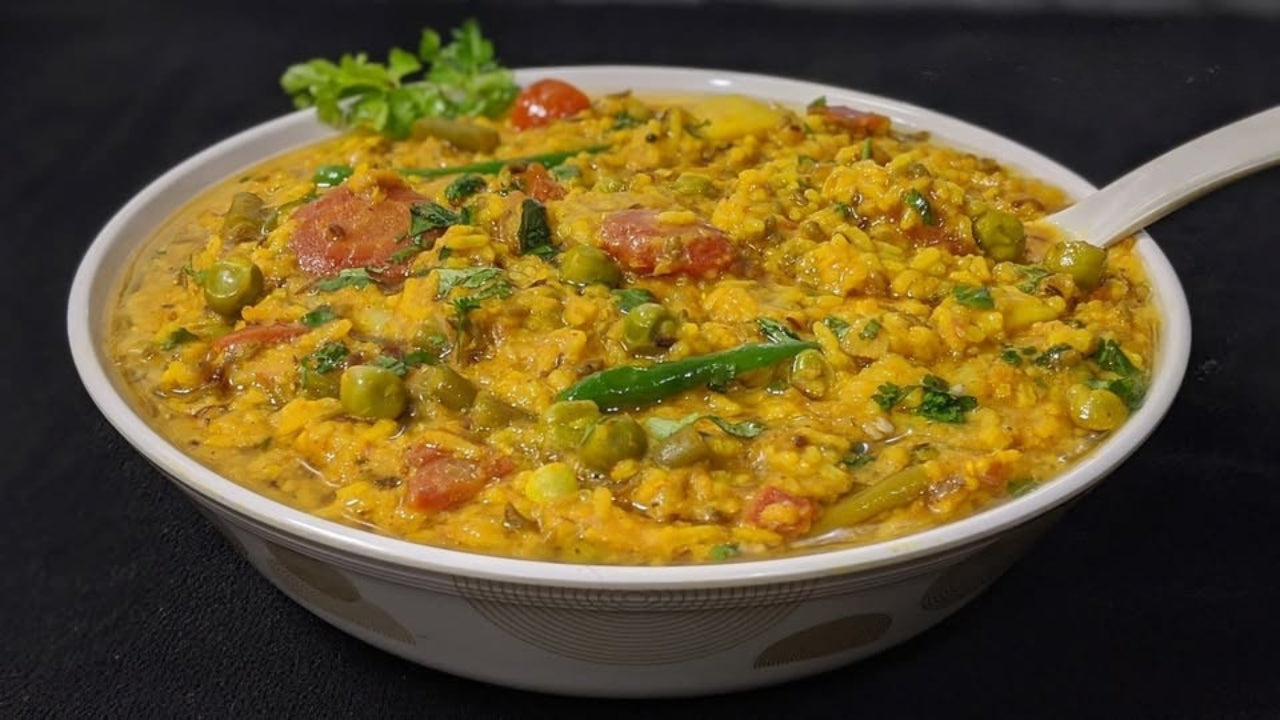 Masala Khichdi: Easy One Pot Recipe