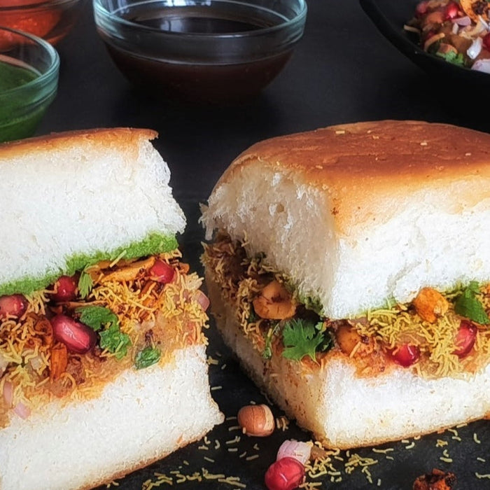 Crispy Dabeli in OTG – Better Than the Street Version!